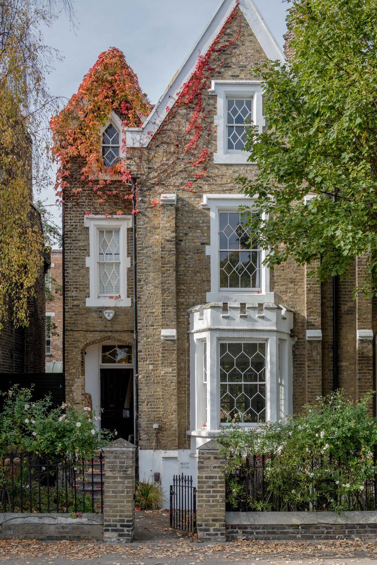 De Beauvoir Square