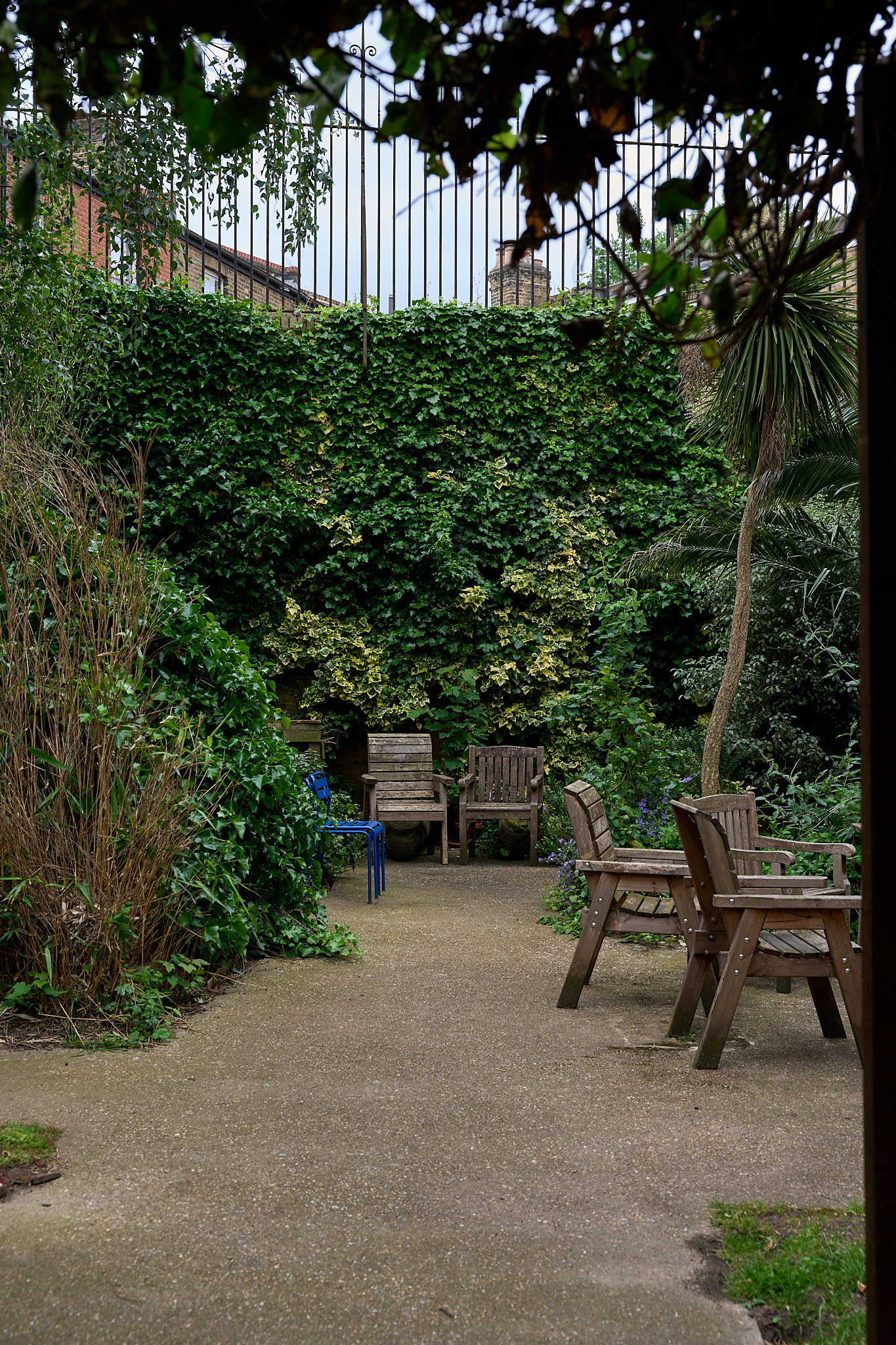 The Colonnades, Wilton Way