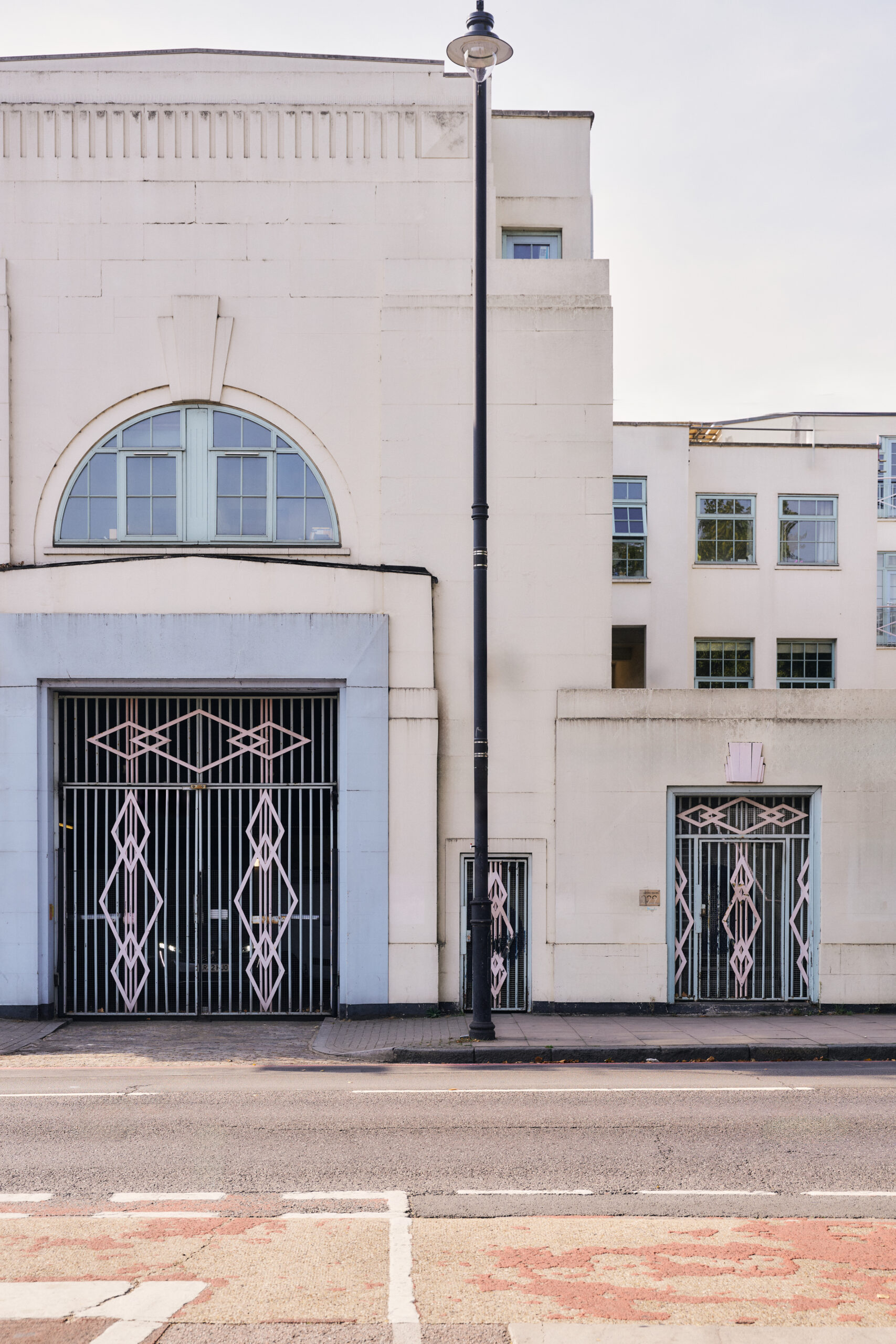 Strand Building